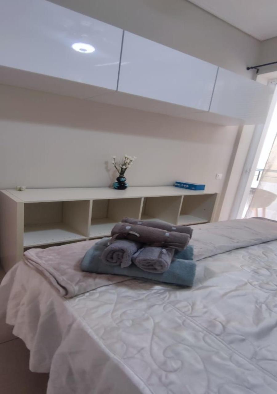 אתונה Apartment In A Quiet Location. מראה חיצוני תמונה